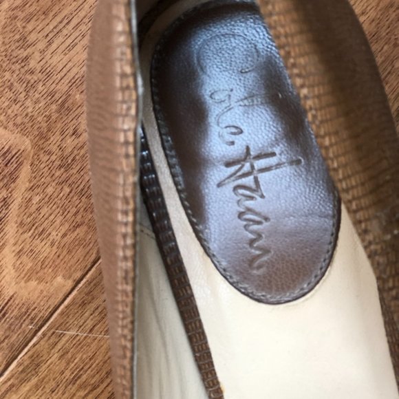 Cole Haan stacked leather peep toe heels pumps - Picture 3 of 5